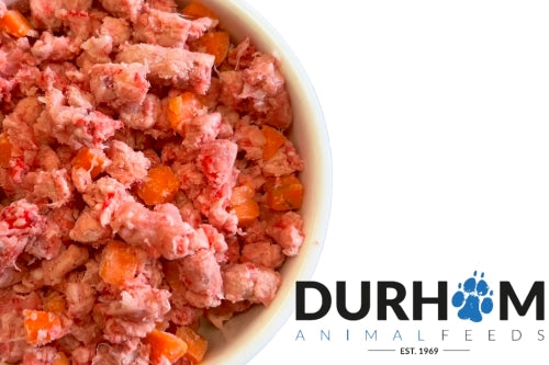 Bowl of Hilltop Pet Foods Durham Duck & Pumpkin Mince 454g, with brand logo at the bottom right.