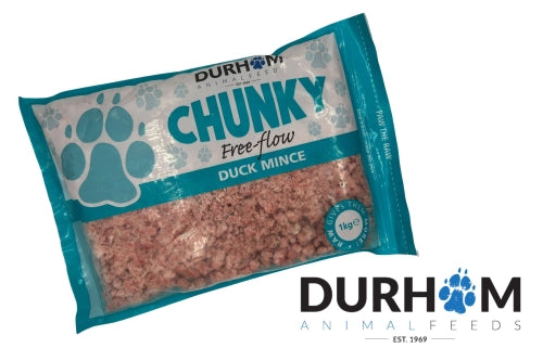A 1kg bag of Hilltop Pet Food Durham Chunky Free Flow Duck Mince, free flow dog food in blue and white pack.